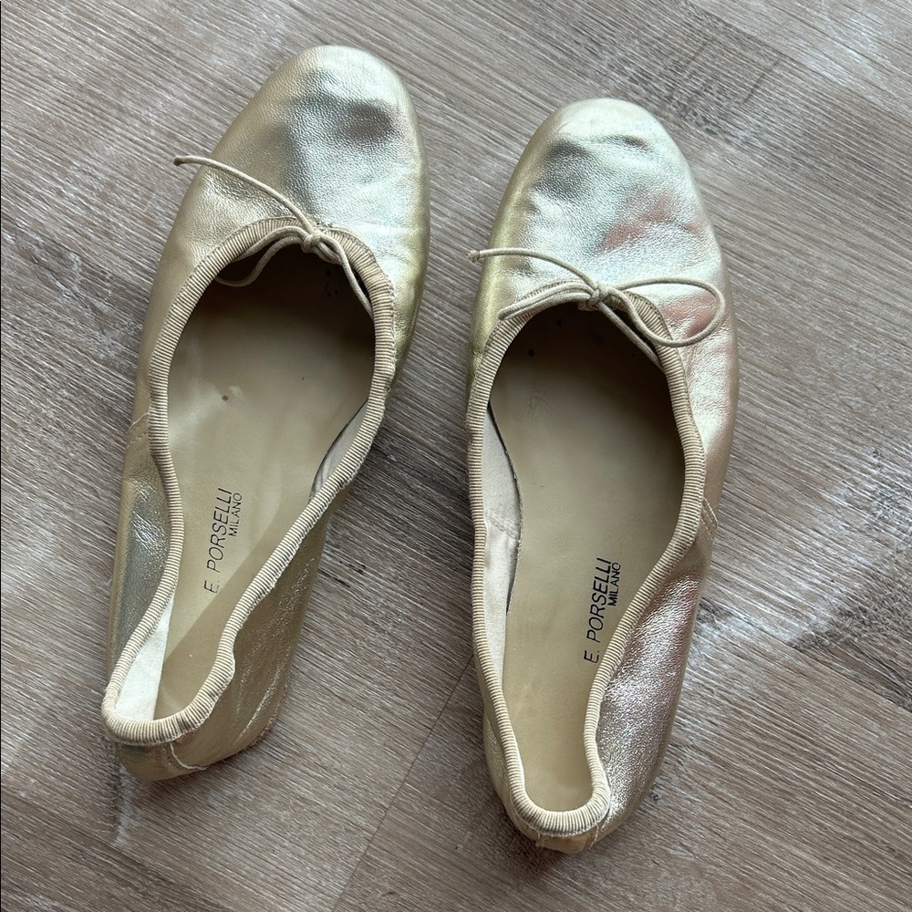 PORSELLI Shimmering Gold Flats